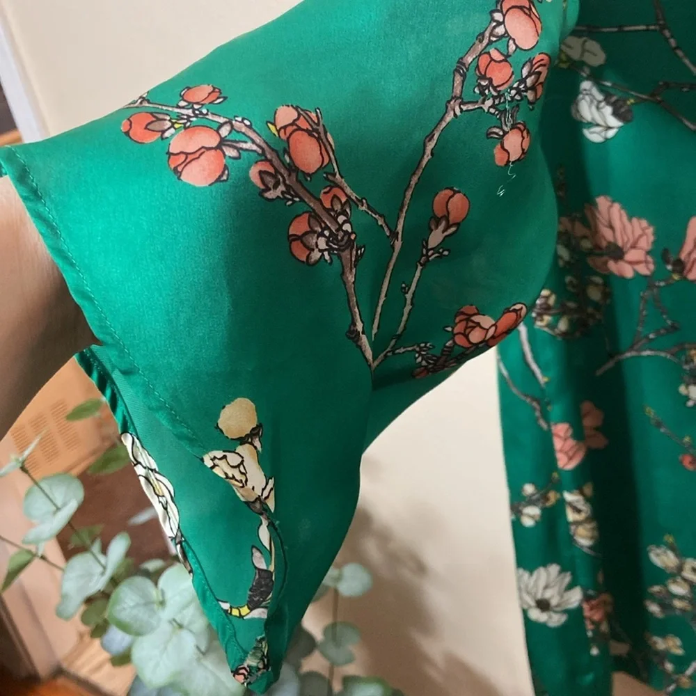 Green Zara Silky Floral Mini Dress short Satin Medium Bell Sleeve Cold Shoulder - Picture 4 of 9